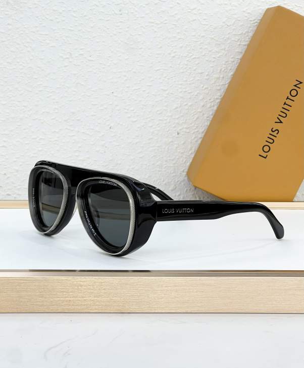 Picture of Louis Vuitton Sunglasses _SKUfw77096053fw